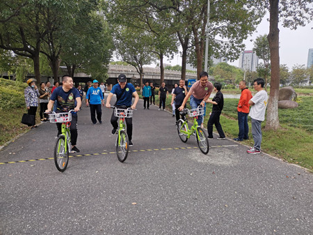 9.26綠色騎行、體驗(yàn)趣味生活2_副本.jpg 9.26綠色騎行、體驗(yàn)趣味生活2_副本.jpg